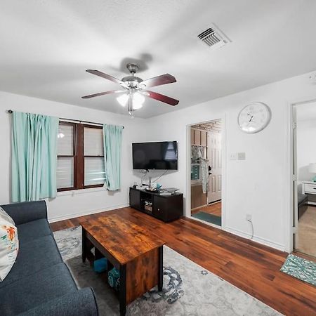 Galveston Beach House Family/Pet Friendly Exterior photo